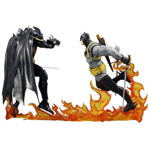 DC Multiverse Batman vs. Azrael Batman Armor: Curse of the White Knight-NWT - Picture 8 of 11